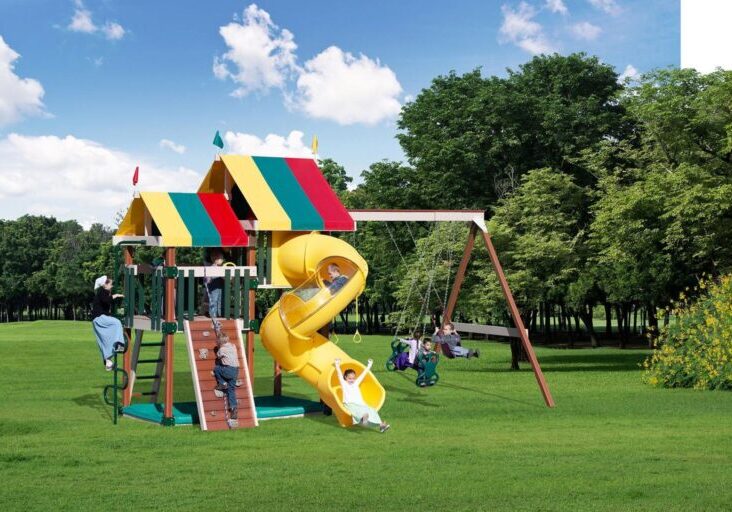 mid-sized-518_PolyDizzyDelight_Kids-1536x1024